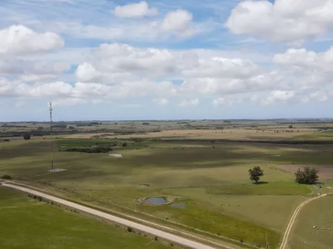 Chacra con casa a 1,5 km de Garzón y a 70 km de Punta del Es — foto 3