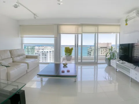 Apartamento 3 dormitorios en Playa Mansa — foto 5