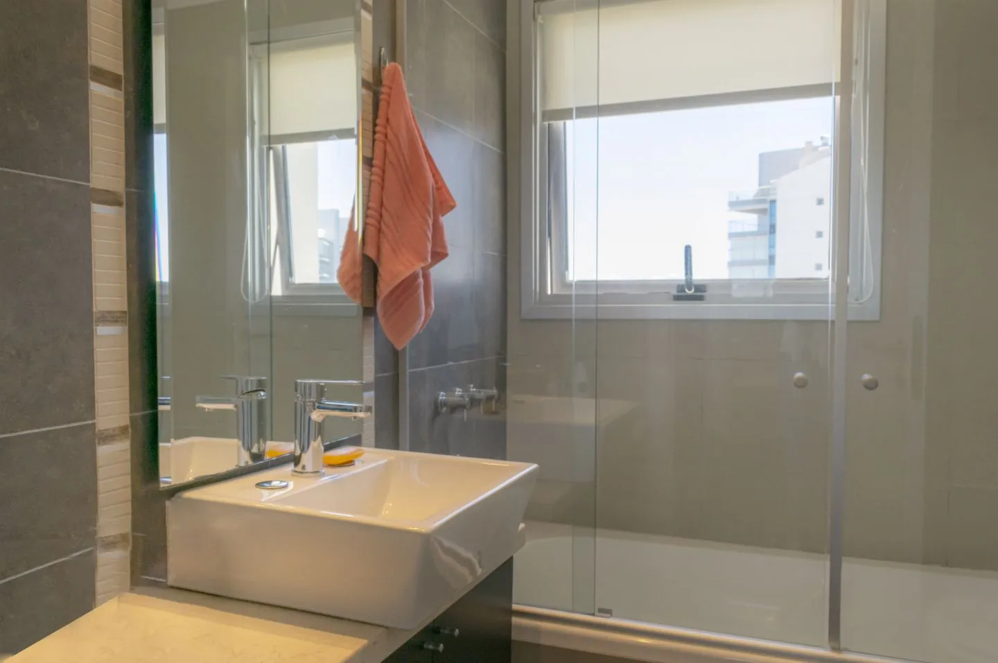 Apartamento 3 dormitorios en Playa Mansa — foto 12