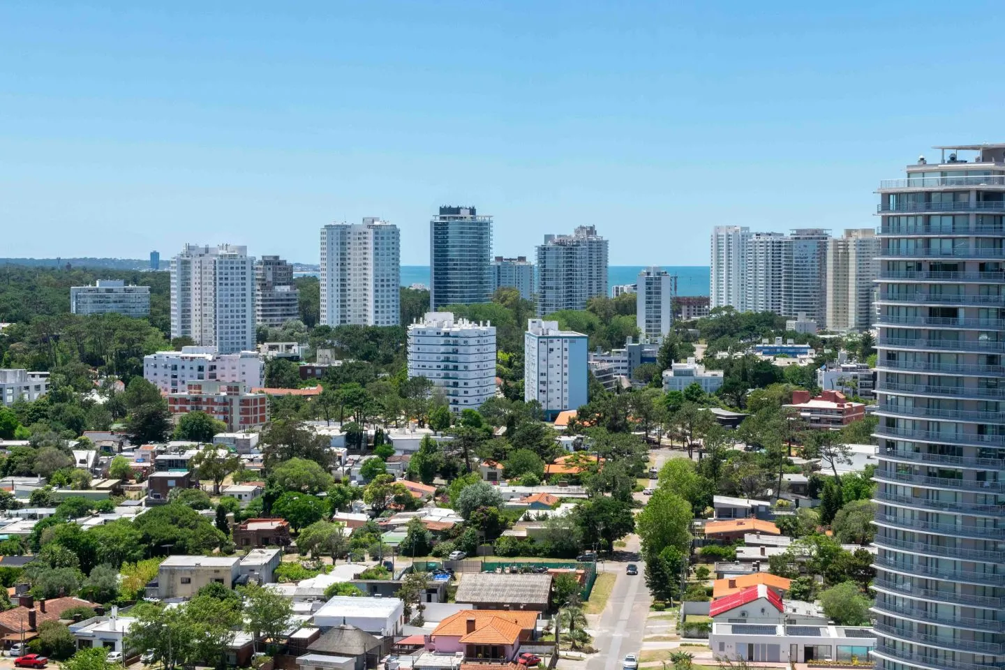 Apartamento 3 dormitorios en Playa Mansa — foto 20