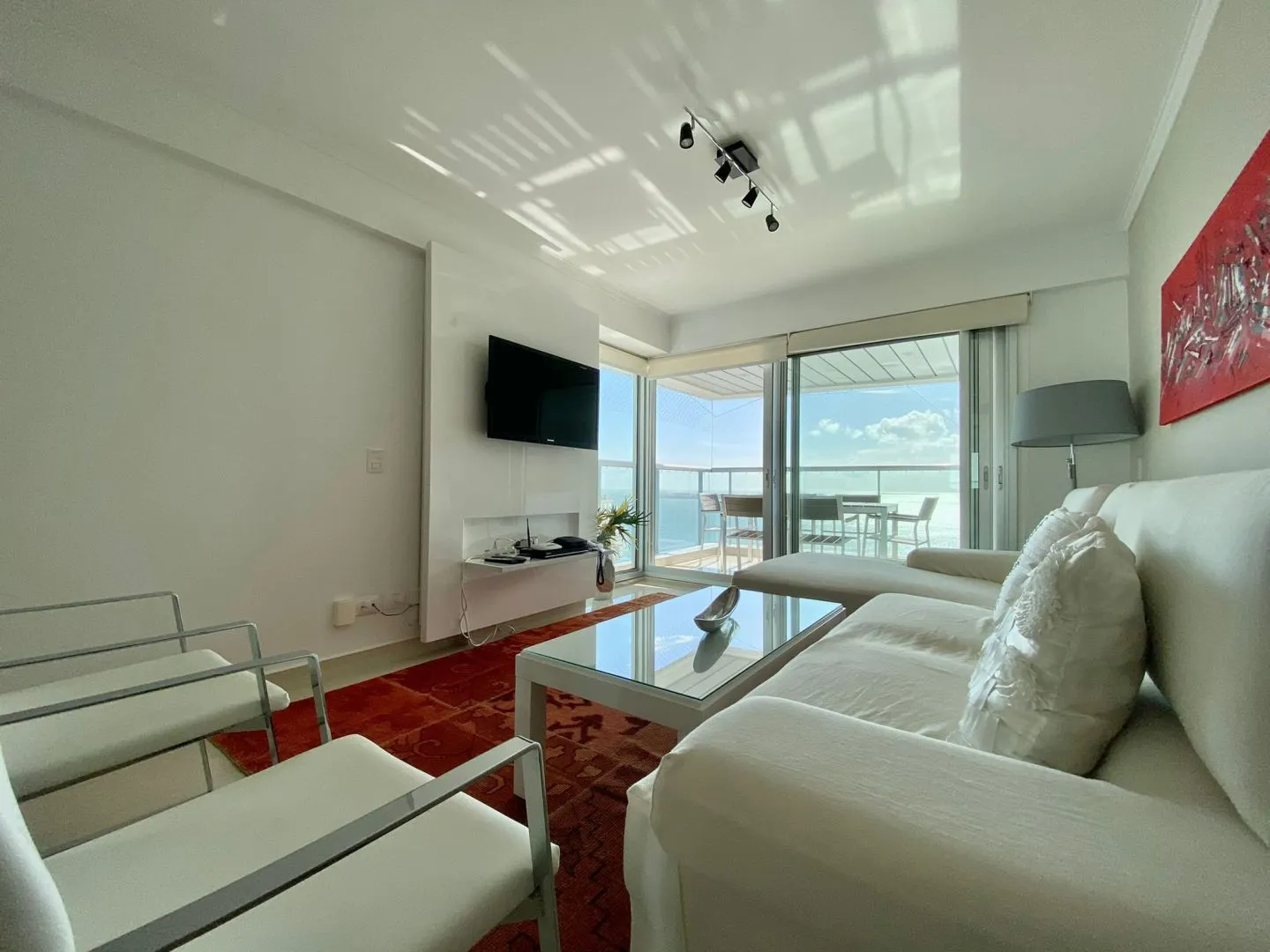 Apartamento dos dormitorios -Playa Mansa — foto 3