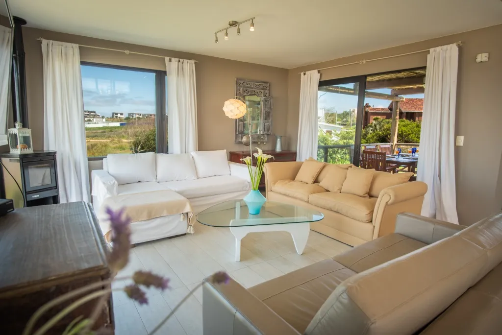 VENTA CASA 4 DORM C/PISCINA FRENTE A LA PLAYA EN EL CHORRO — foto 7