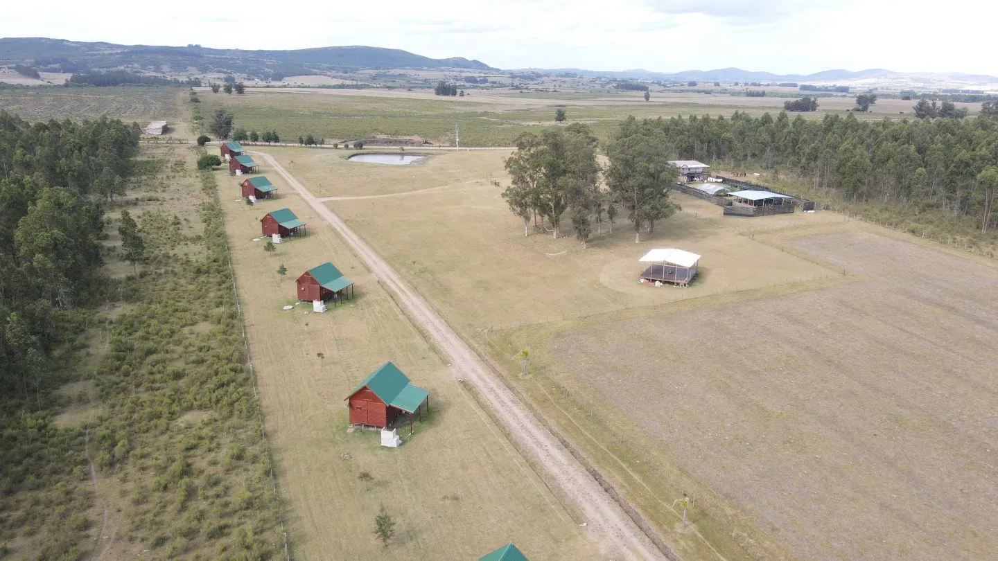 Posada de Campo con 10 cabañas  completas en Maldonado — foto 2