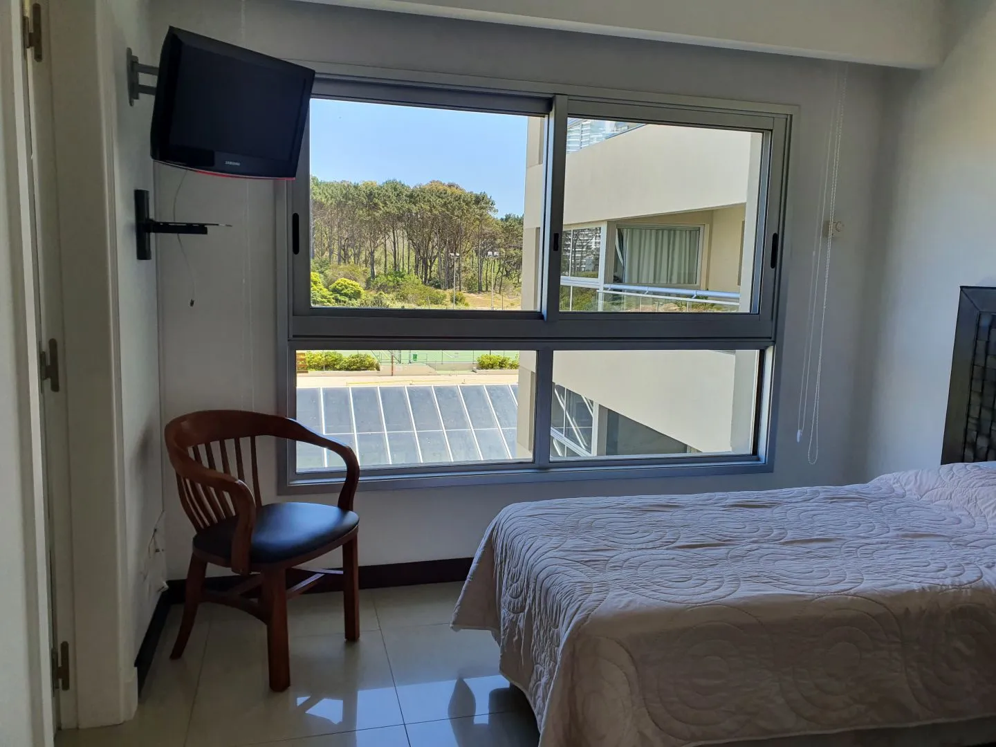 Alquiler de temporada 4 dormitorios en Playa Brava — foto 13