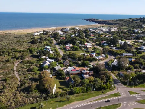 Venta de lote para inversores-Punta Ballena