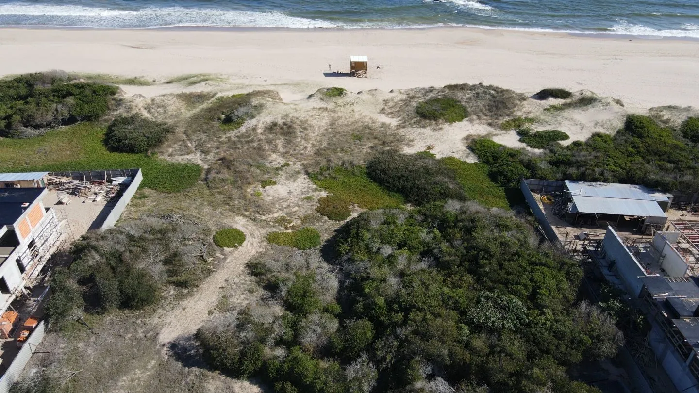 únicos 2000 mts2 sobre el mar en jose Ignacio — foto 1
