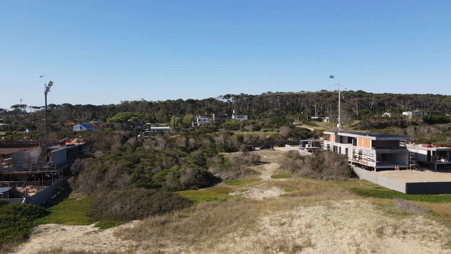 únicos 2000 mts2 sobre el mar en jose Ignacio — foto 19