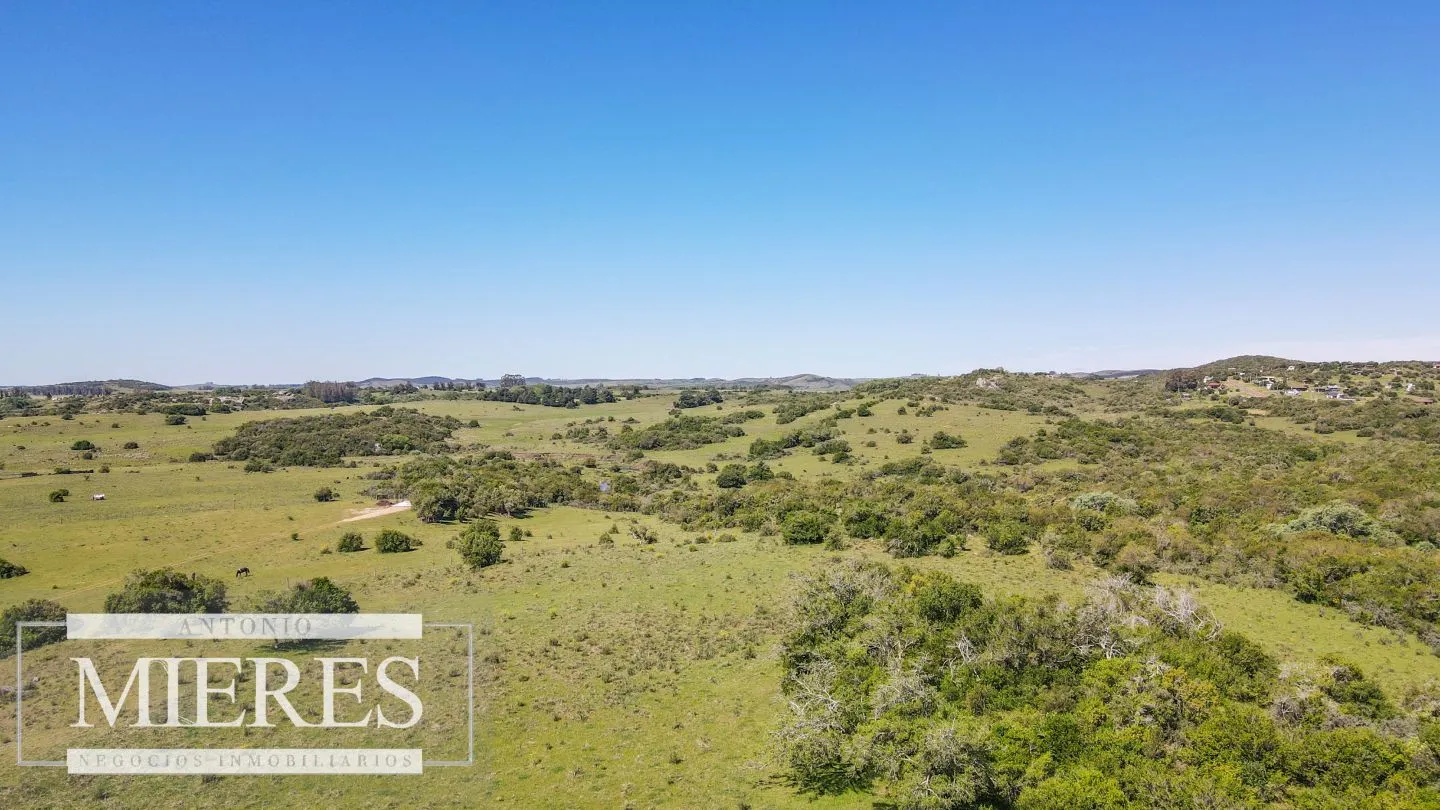 Campo En Villa Serrana ideal para desarrollo turístico 116ha — foto 9