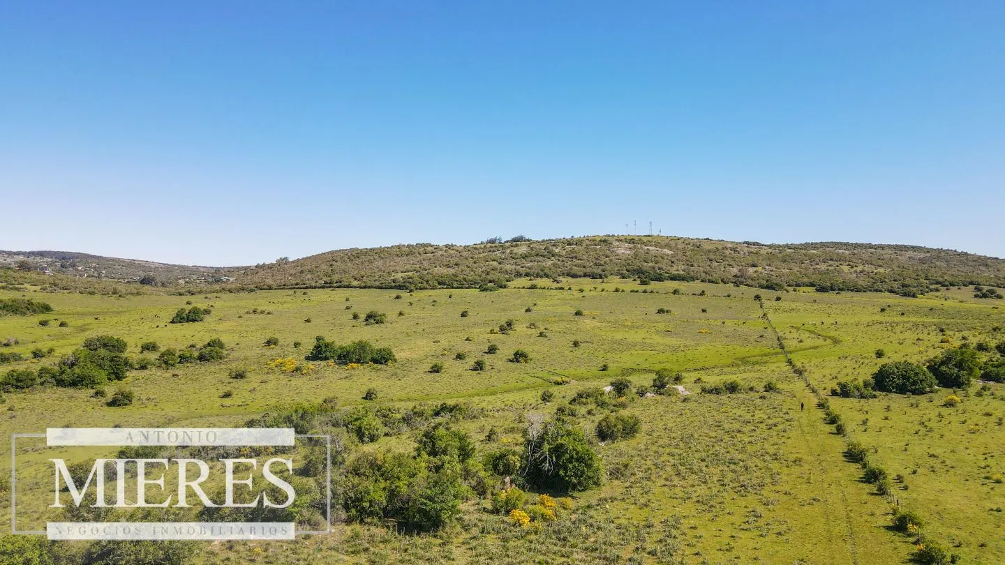 Campo En Villa Serrana ideal para desarrollo turístico 116ha — foto 12