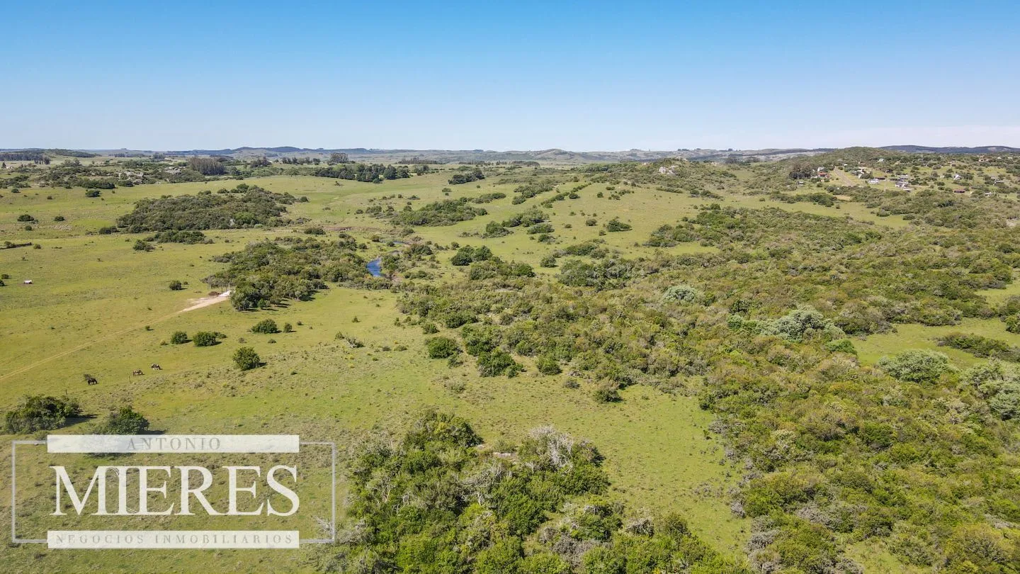 Campo En Villa Serrana ideal para desarrollo turístico 116ha — foto 19