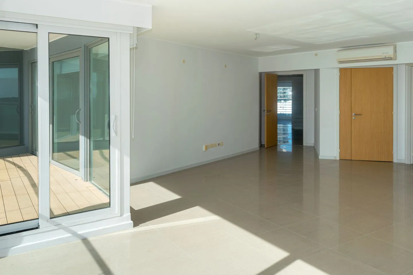 Venta apartamento 3 dormitorios - Playa Mansa — foto 5