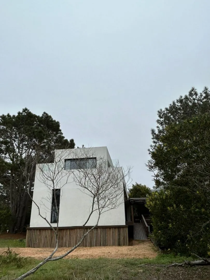 Alquiler casa 4 dormitorios en Laguna Escondida — foto 2