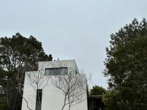 Alquiler casa 4 dormitorios en Laguna Escondida — foto 2