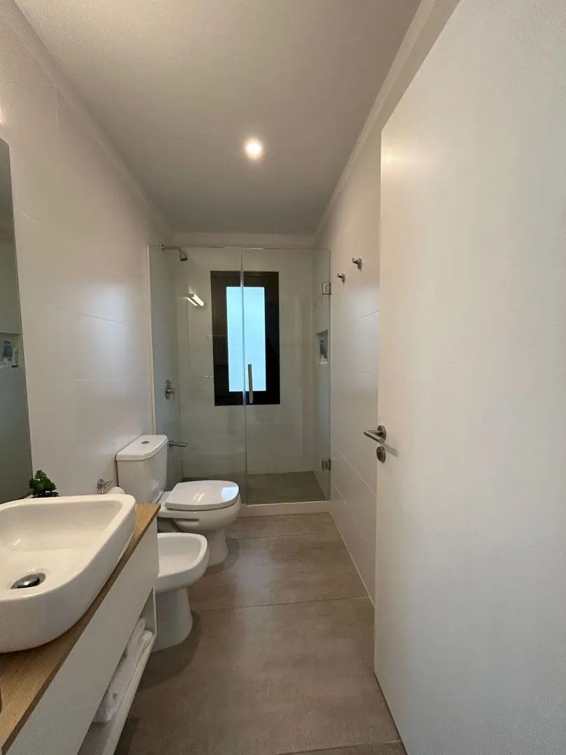 Alquiler casa 4 dormitorios en Laguna Escondida — foto 17