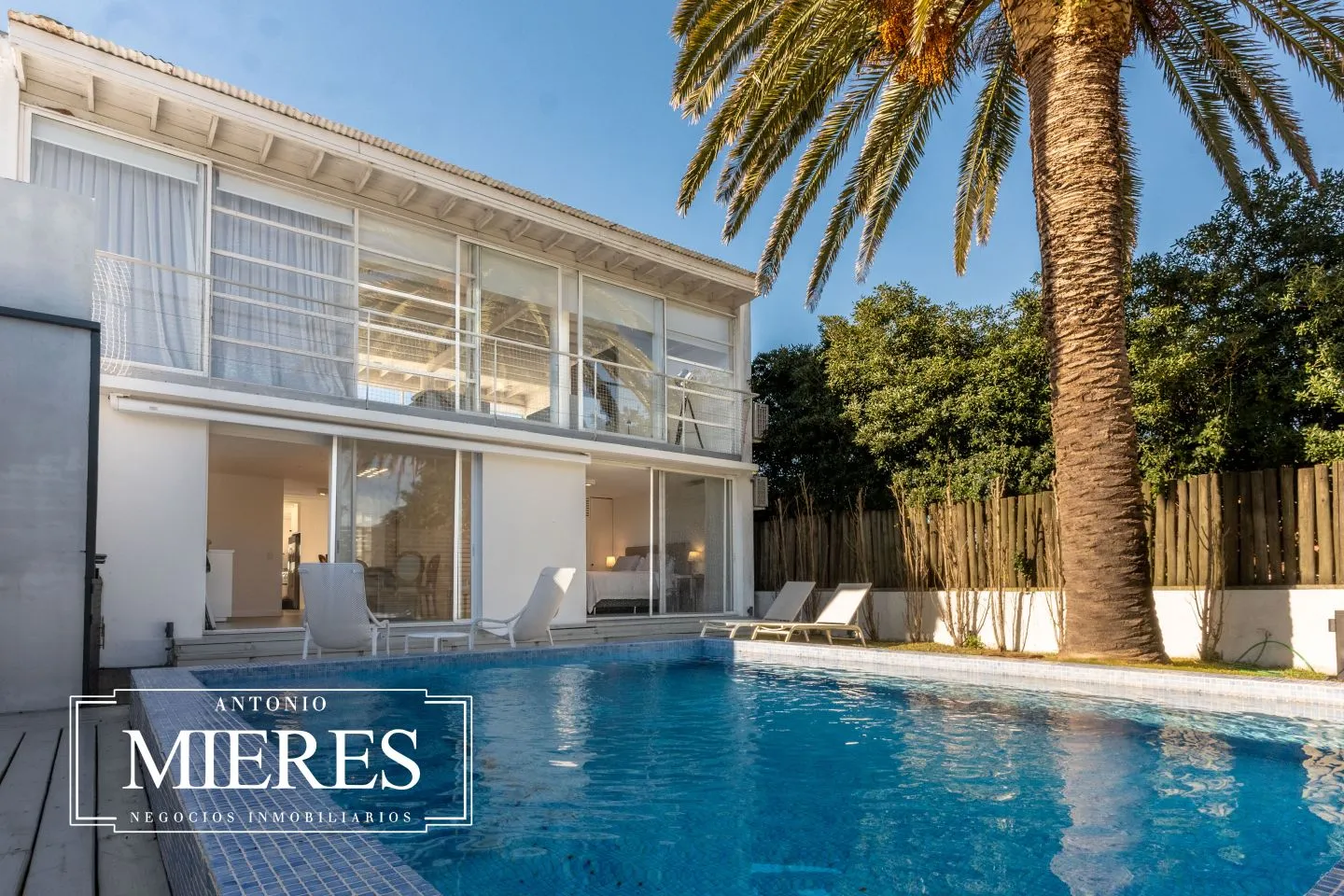 ALQUILER TEMP CASA DE 5 DORMITORIOS A PASOS DE LA PLAYA — foto 1