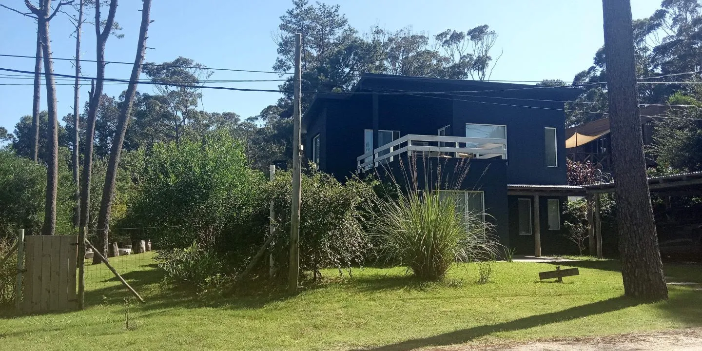 Alquiler casa 3 dorm en La Juanita barrio residencial — foto 3