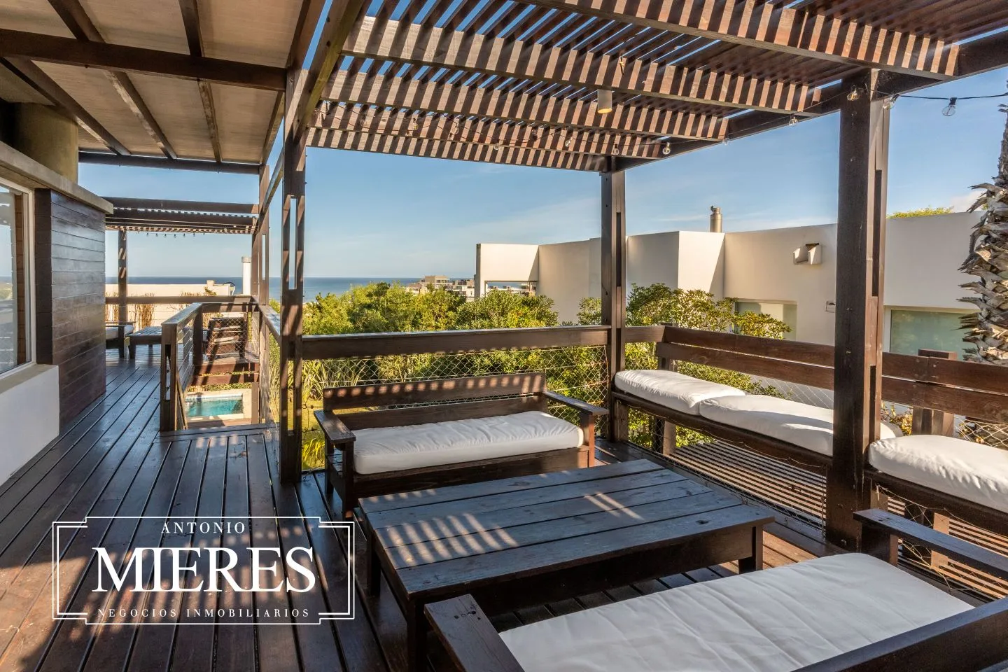 VENTA DE CASA EN EL CHORRO CON PSICINA Y 6 DORMITORIOS — foto 6