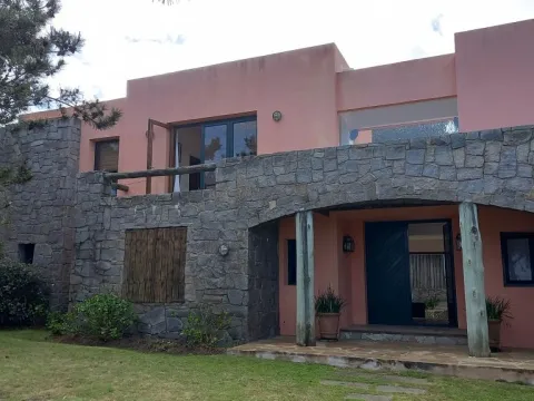 CASA C/PISCINA EN ALQUILER TEMP EN EL CHORRO 3 DORM + DEPEND — foto 4