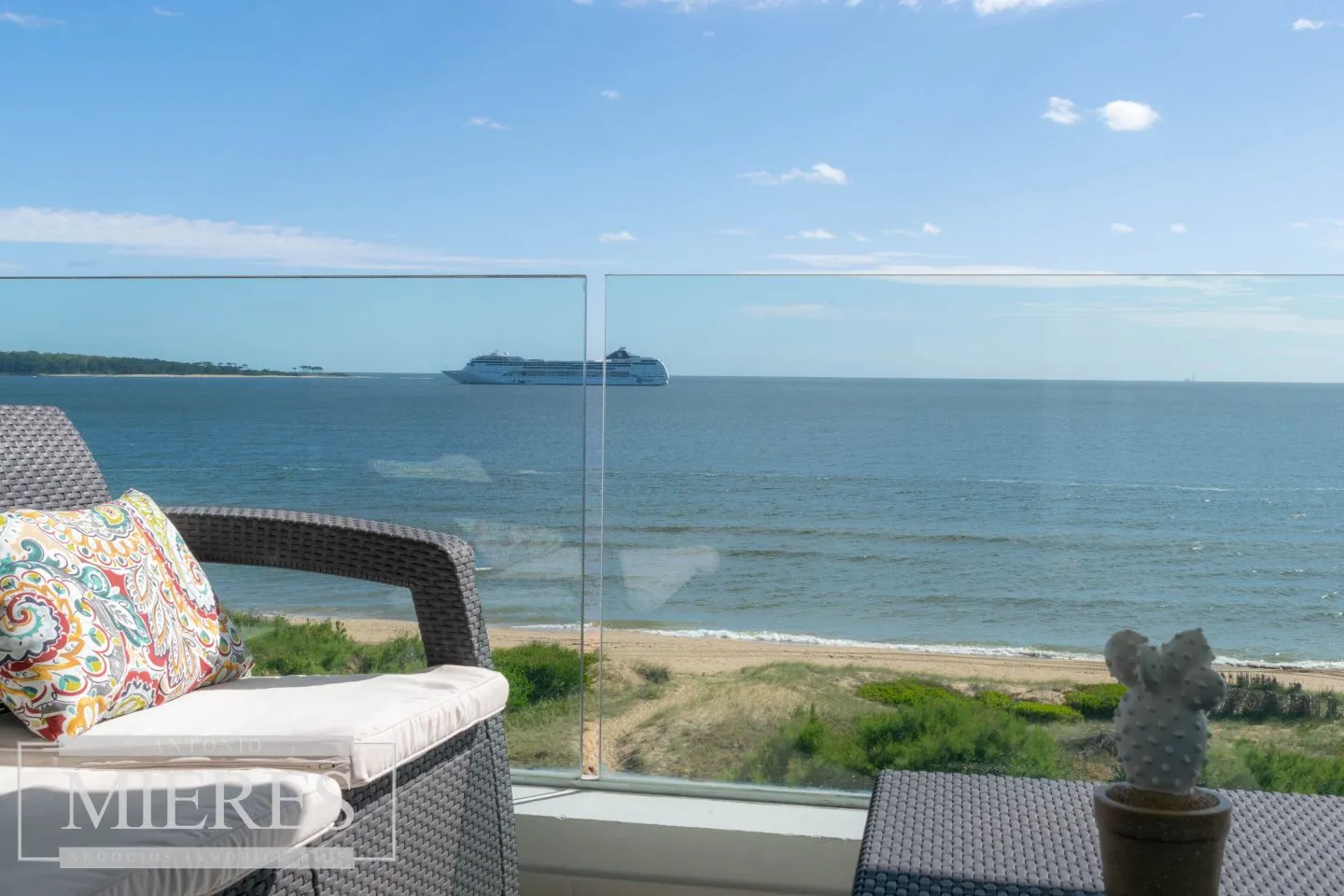 Pent-house primera linea Playa Mansa - Punta del Este — foto 1