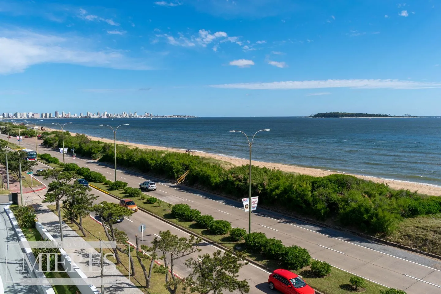 Pent-house primera linea Playa Mansa - Punta del Este — foto 2