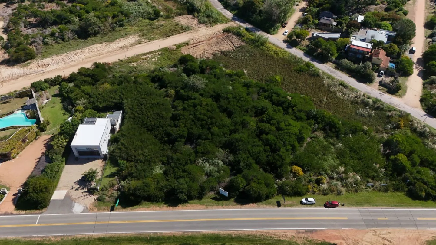 VENTA DE GRAN LOTE APTO PARA BLOQUES BAJOS - SOBRE R-104 — foto 7