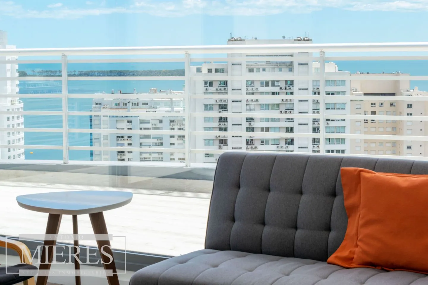 Pent-house 2 dormitorios en venta- Playa Mansa — foto 2