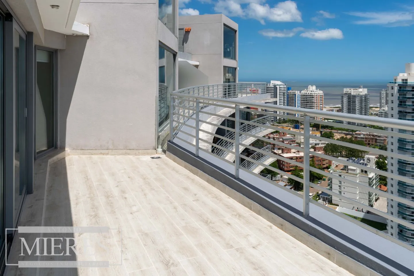 Pent-house 2 dormitorios en venta- Playa Mansa — foto 30
