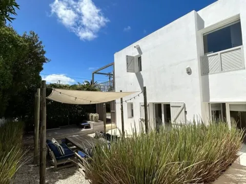 Espectacular casa en alquiler en el pueblo de Jose Ignacio — foto 2