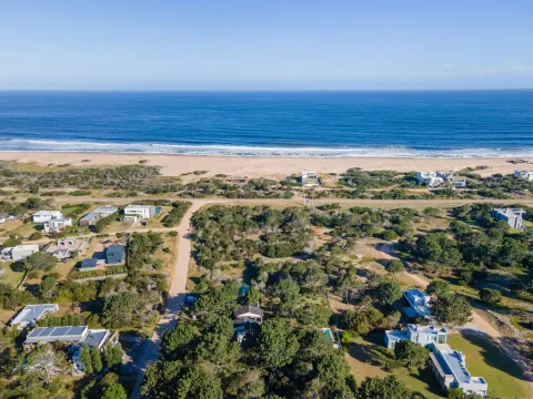 Venta lote de 6000m2 en Arenas de JI 1era linea