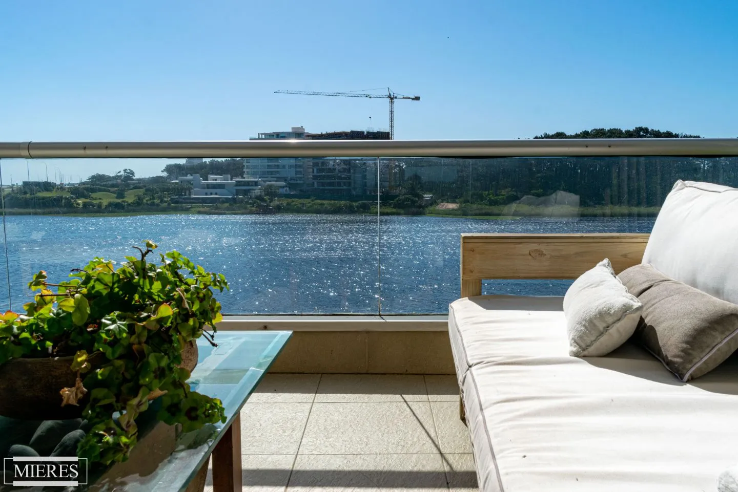 Apartamento en alquiler temporada- Playa Mansa — foto 3