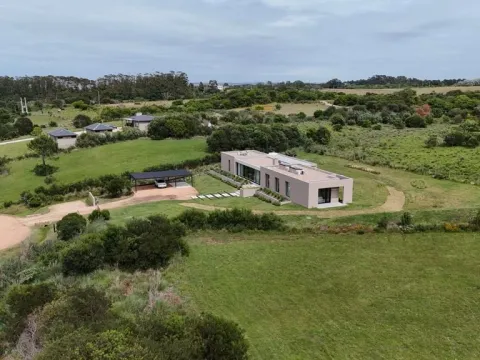 Alquiler y venta Casa a estrenar en Barrio privado a 5' de J — foto 2