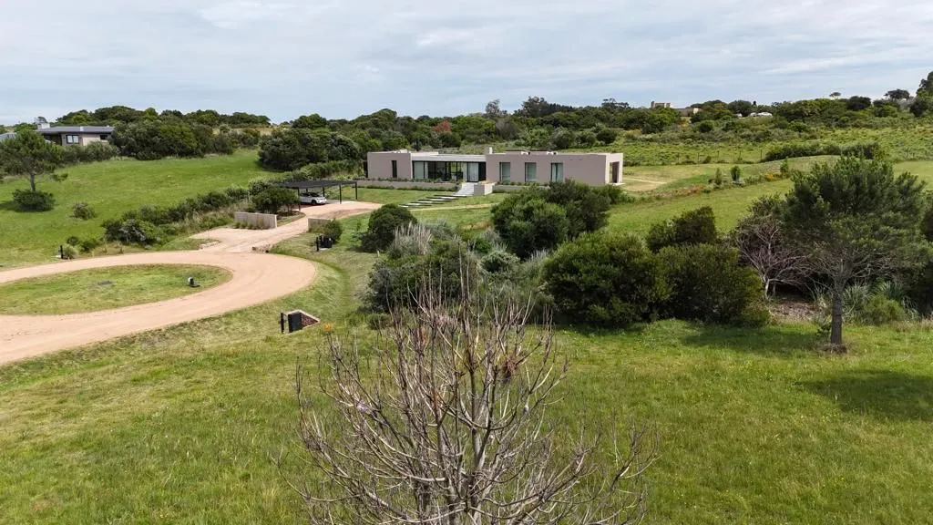 Alquiler y venta Casa a estrenar en Barrio privado a 5' de J — foto 3