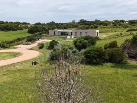 Alquiler y venta Casa a estrenar en Barrio privado a 5' de J — foto 3