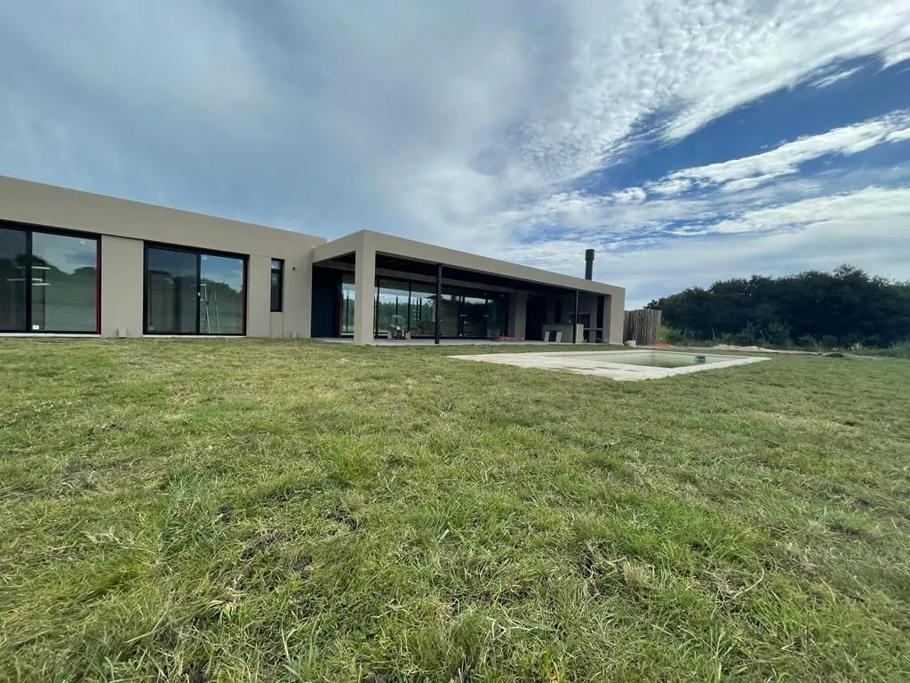 Alquiler y venta Casa a estrenar en Barrio privado a 5' de J — foto 12