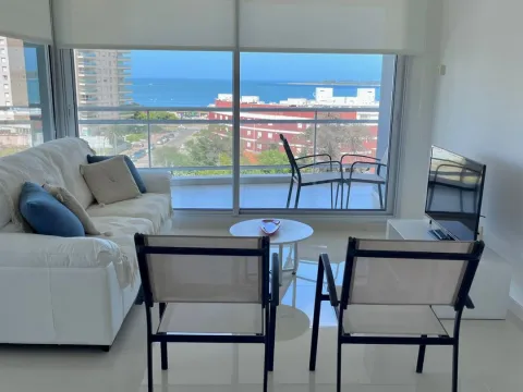 Venta apartamento 3 dormitorios- Playa Mansa — foto 2