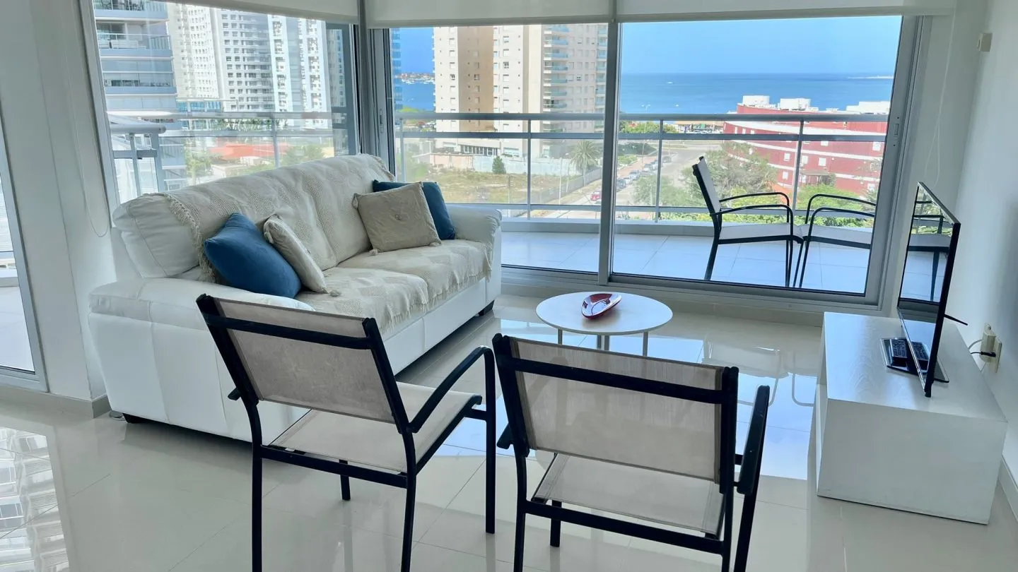 Venta apartamento 3 dormitorios- Playa Mansa — foto 3