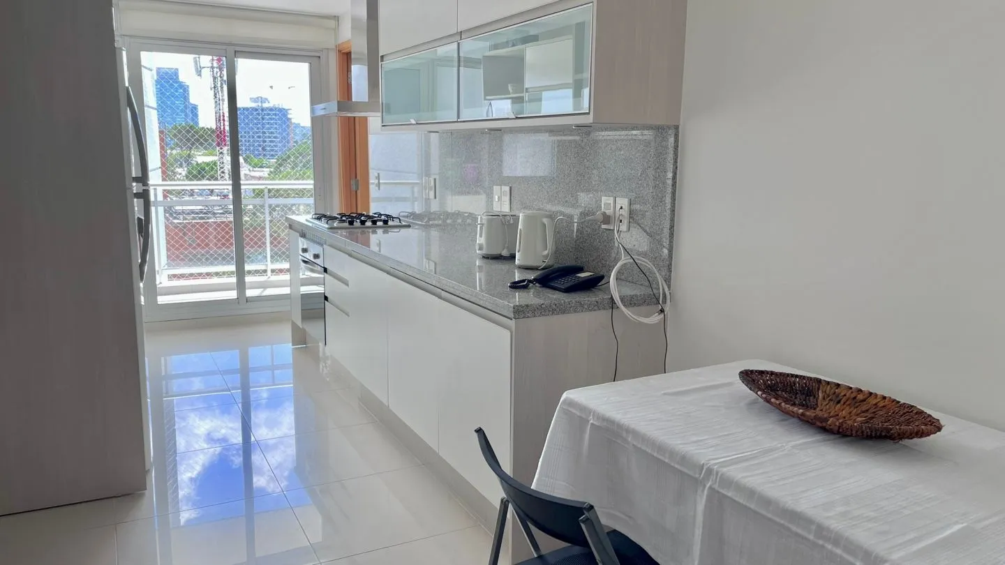 Venta apartamento 3 dormitorios- Playa Mansa — foto 5