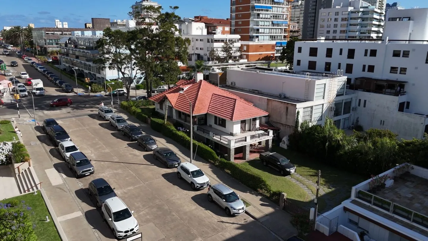 Venta casa 2 dormitorios  calle 20 - Península — foto 12