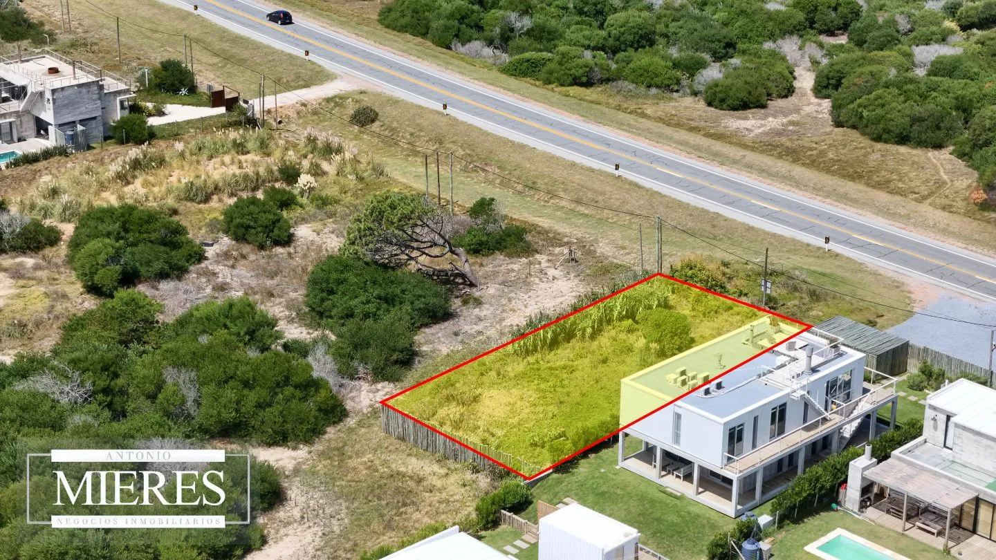 Venta de lote en primera línea en La Juanita — foto 2