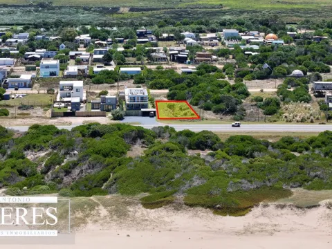 Venta de lote en primera línea en La Juanita — foto 4