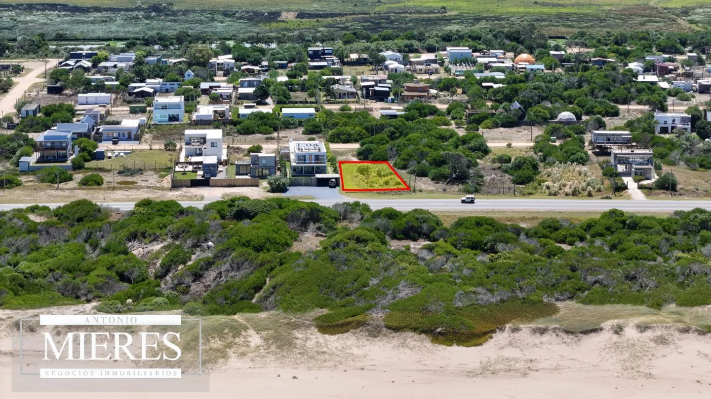 Venta de lote en primera línea en La Juanita — foto 6