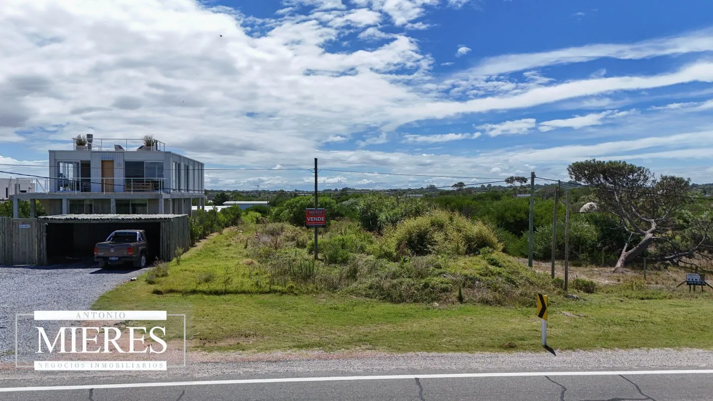 Venta de lote en primera línea en La Juanita — foto 7