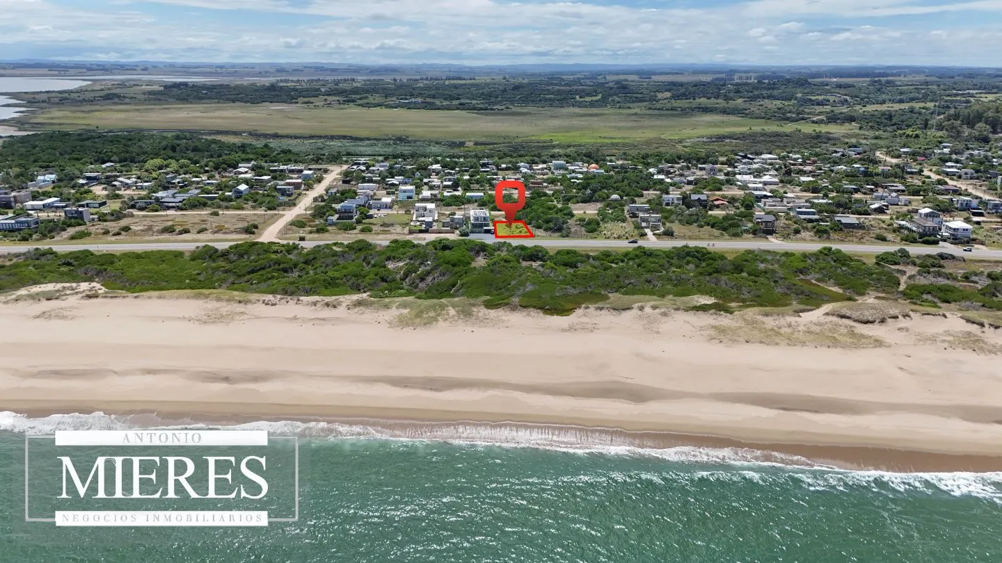 Venta de lote en primera línea en La Juanita — foto 9