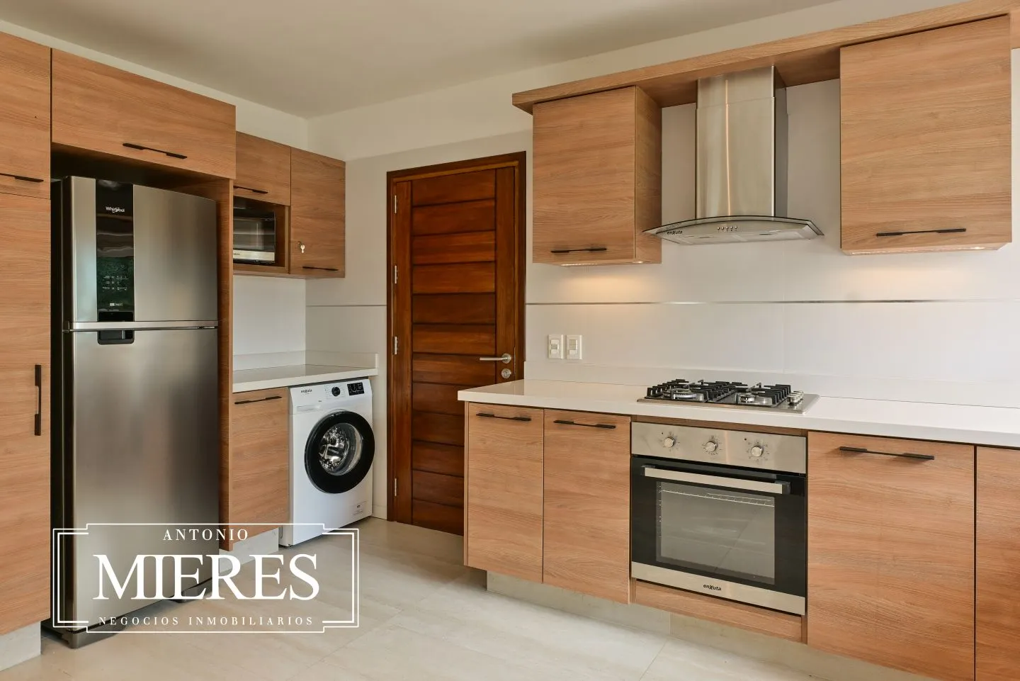 VENTA DE CASA EN LABARRA, 3 DORMITORIOS Y PISCINA — foto 9