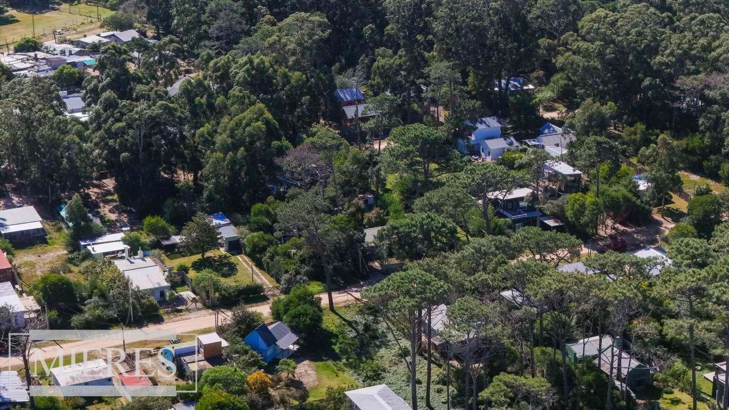 Venta lote en La Juanita, calle muy linda! — foto 3