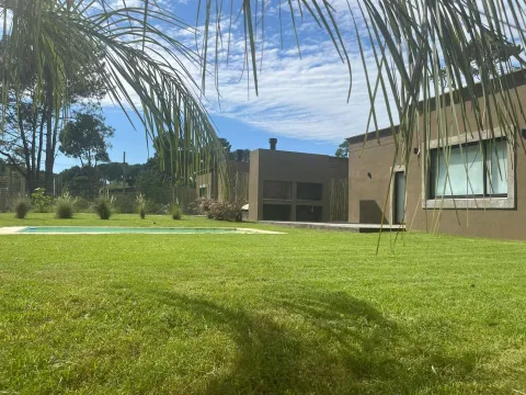 Venta casa 3 dormitorios - Parque Burnett — foto 4