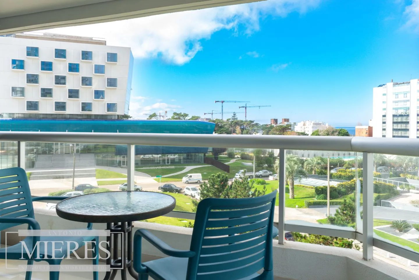 Venta apartamento dos dormitorios- Playa Brava — foto 2