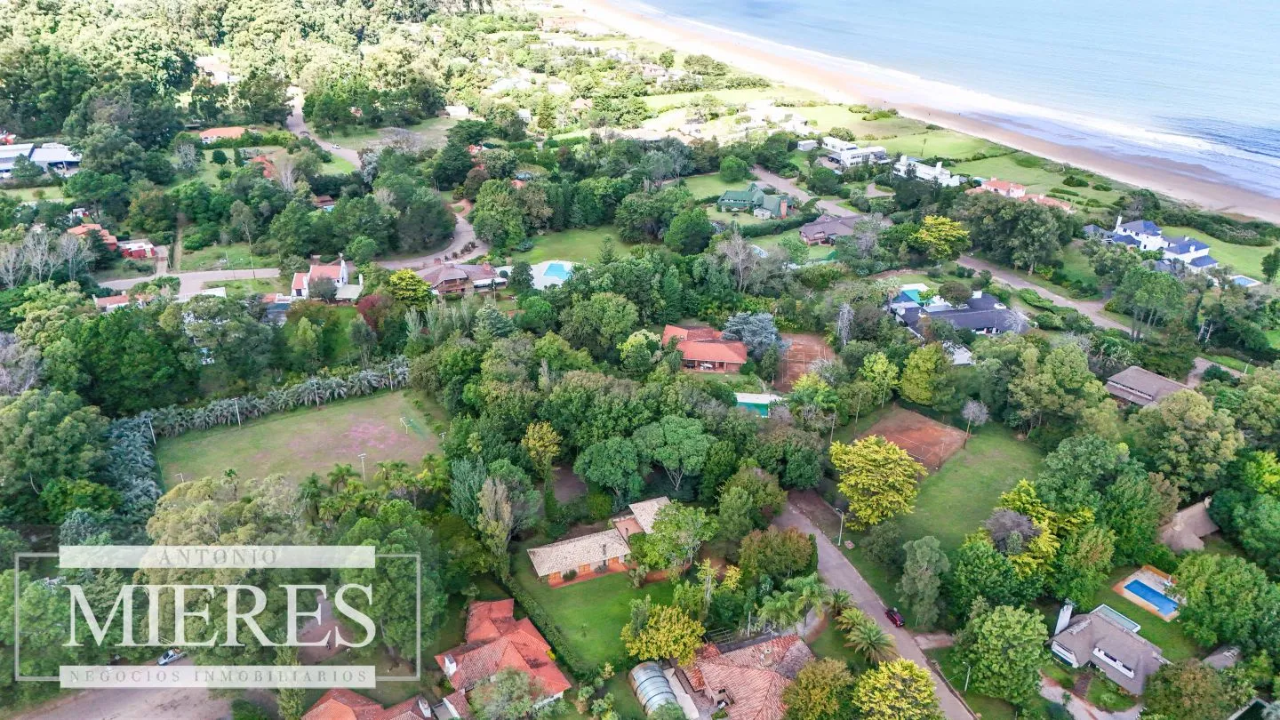 Venta excelente padrón a metros del mar- Solanas — foto 4