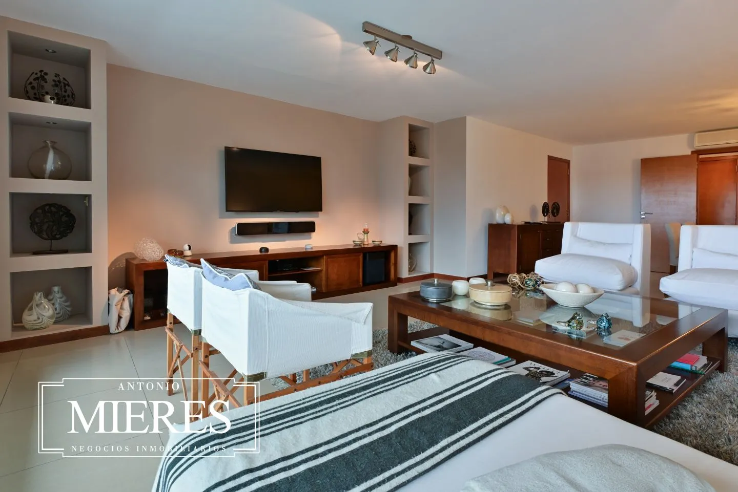Alquiler  apartamento de 3 Dormitorios - Playa Brava — foto 5
