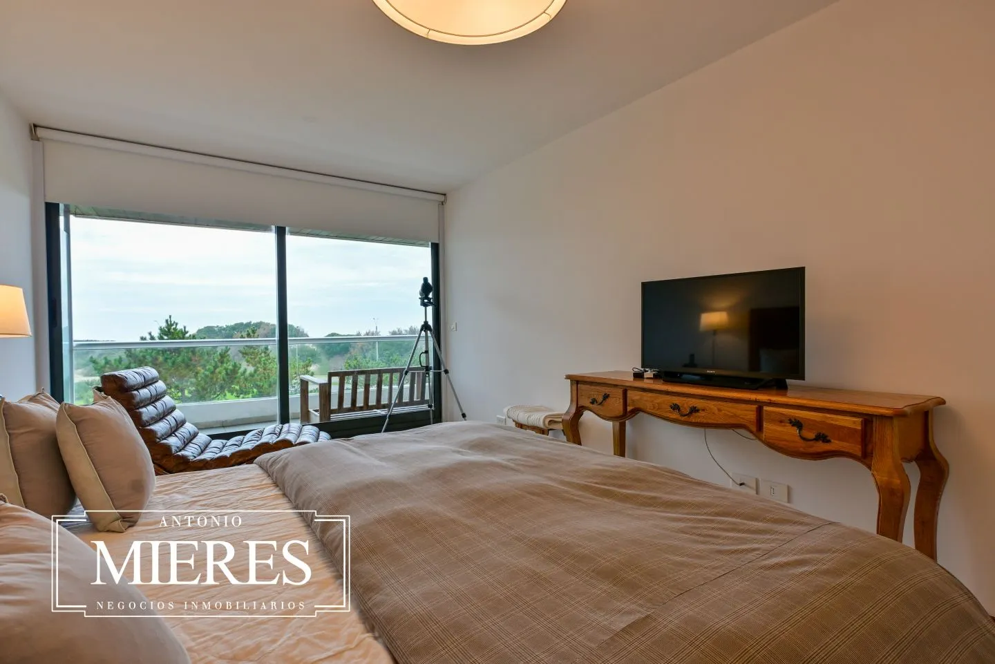 Alquiler  apartamento de 3 Dormitorios - Playa Brava — foto 11